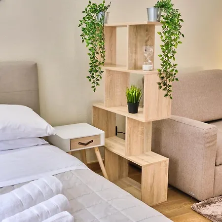 Centro-lecco Romantico Sul Apartment