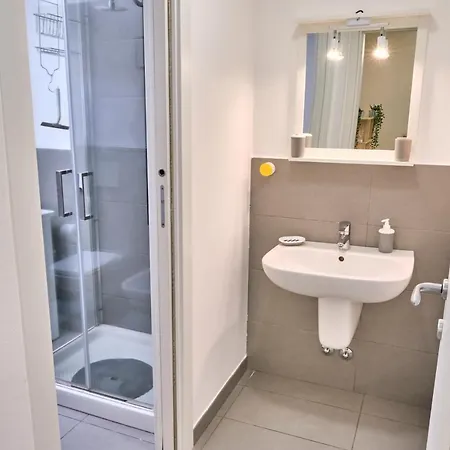 Apartment Centro-lecco Romantico Sul *