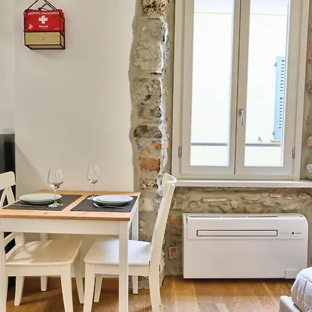 Apartment Centro-lecco Romantico Sul Lecco